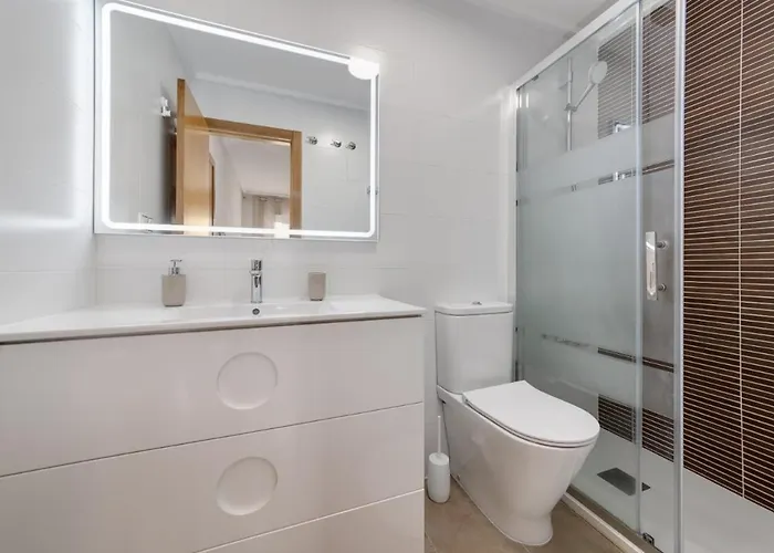 Comfy Del Cura Апартаменты Торевьиа